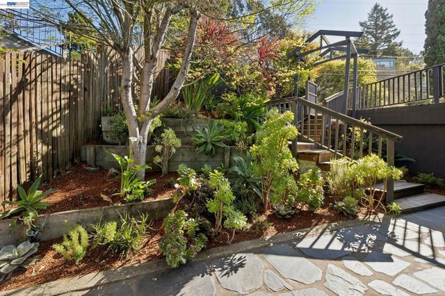 6801 ARMOUR DRIVE, Oakland, CA 94611