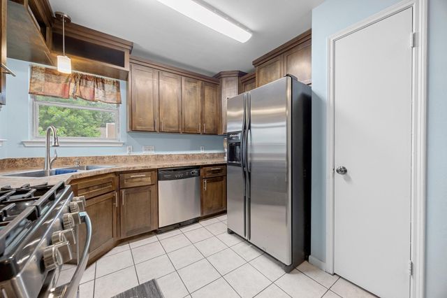 7200 Wardman DR, Del Valle, TX 78617