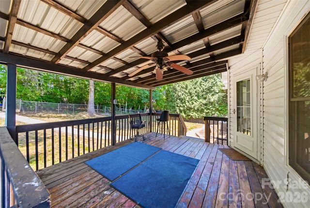 107 Cliffwood Drive, Hudson, NC 28638