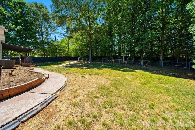 107 Cliffwood Drive, Hudson, NC 28638