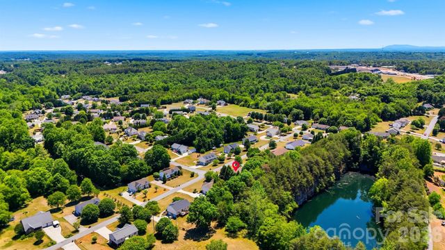 107 Cliffwood Drive, Hudson, NC 28638