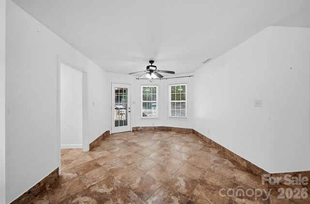 107 Cliffwood Drive, Hudson, NC 28638