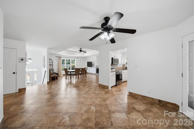 107 Cliffwood Drive, Hudson, NC 28638