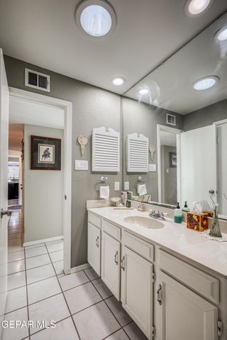 743 TEPIC Drive, El Paso, TX 79912