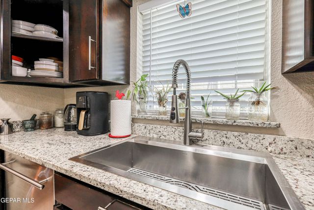 743 TEPIC Drive, El Paso, TX 79912