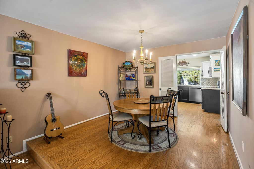 Image 12 of property listing at 2638 E DESERT COVE Avenue, Phoenix, AZ 85028