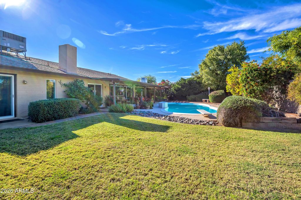 Image 25 of property listing at 2638 E DESERT COVE Avenue, Phoenix, AZ 85028