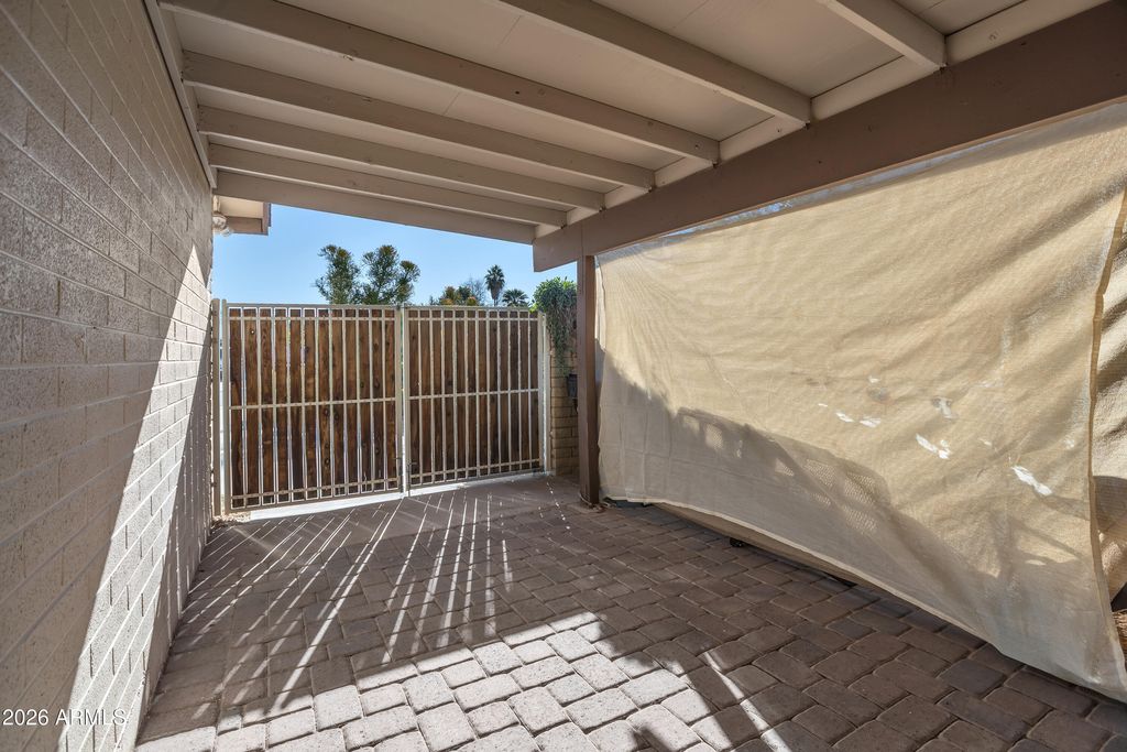 Image 26 of property listing at 2638 E DESERT COVE Avenue, Phoenix, AZ 85028