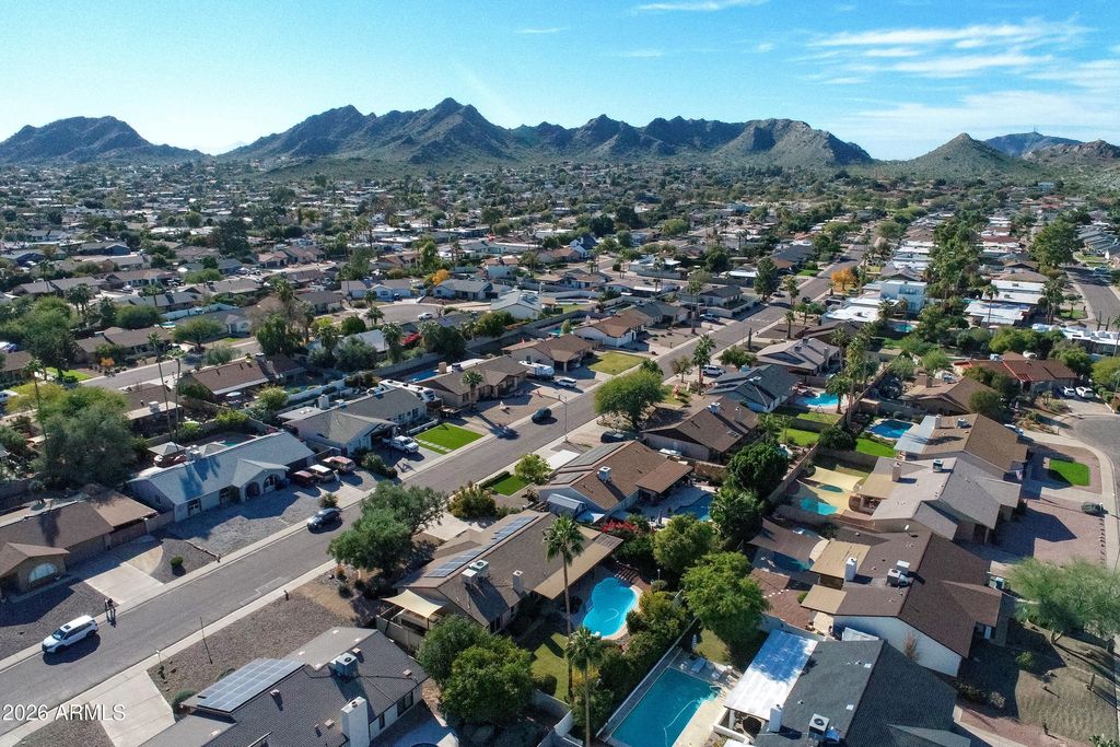 Image 31 of property listing at 2638 E DESERT COVE Avenue, Phoenix, AZ 85028