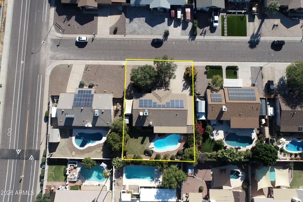 Image 32 of property listing at 2638 E DESERT COVE Avenue, Phoenix, AZ 85028