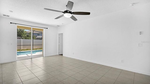 914 KNOLLWOOD DRIVE, Davenport, FL 33837