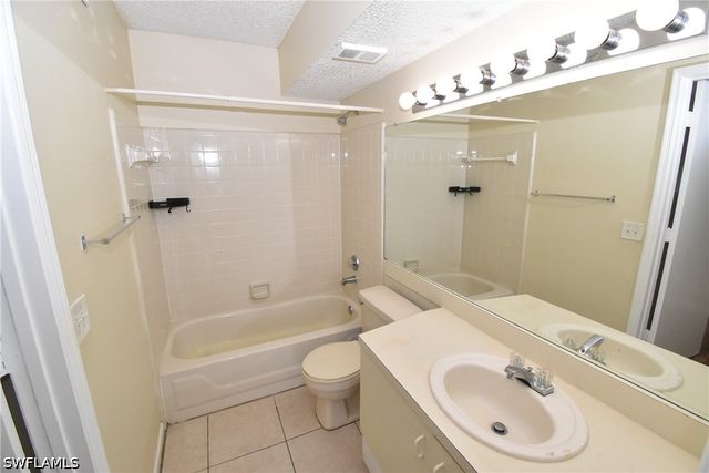 13625 Eagle Ridge DR 333, Fort Myers, FL 33912