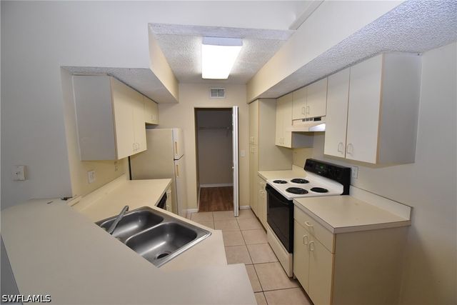 13625 Eagle Ridge DR 333, Fort Myers, FL 33912