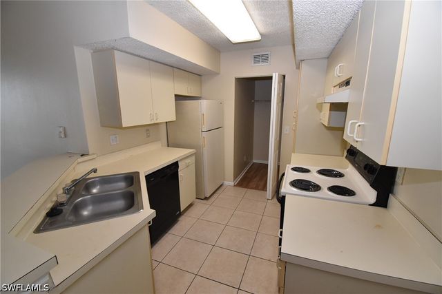 13625 Eagle Ridge DR 333, Fort Myers, FL 33912
