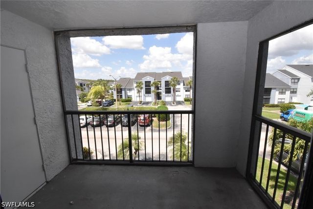 13625 Eagle Ridge DR 333, Fort Myers, FL 33912