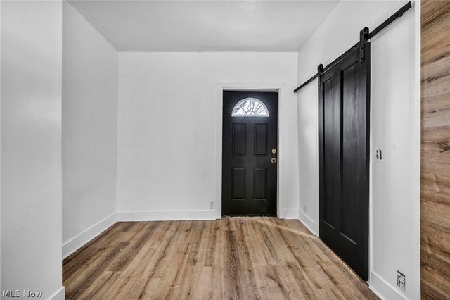 6923 Fullerton Avenue, Cleveland, OH 44105