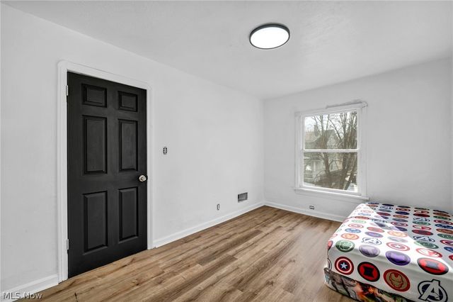 6923 Fullerton Avenue, Cleveland, OH 44105