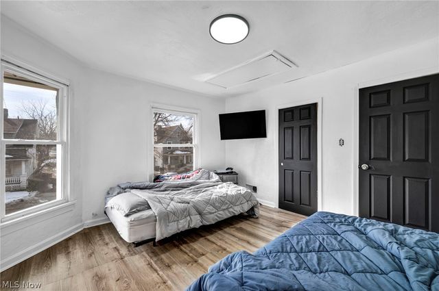 6923 Fullerton Avenue, Cleveland, OH 44105