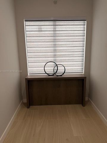 2436 SW 7th St 7, Miami, FL 33135