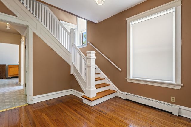 2051 E 72ND Place, Chicago, IL 60649