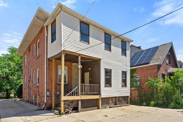 2051 E 72ND Place, Chicago, IL 60649