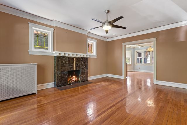 2051 E 72ND Place, Chicago, IL 60649