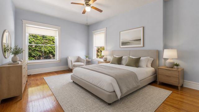 2051 E 72ND Place, Chicago, IL 60649