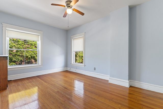 2051 E 72ND Place, Chicago, IL 60649