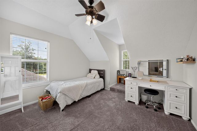 127 N Hawthorne Hollow Circle, The Woodlands, TX 77384
