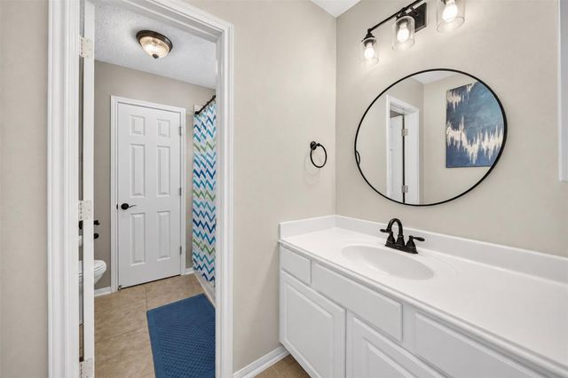 127 N Hawthorne Hollow Circle, The Woodlands, TX 77384