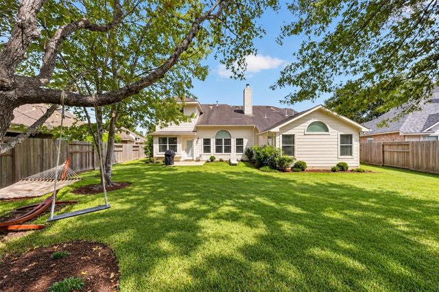 127 N Hawthorne Hollow Circle, The Woodlands, TX 77384
