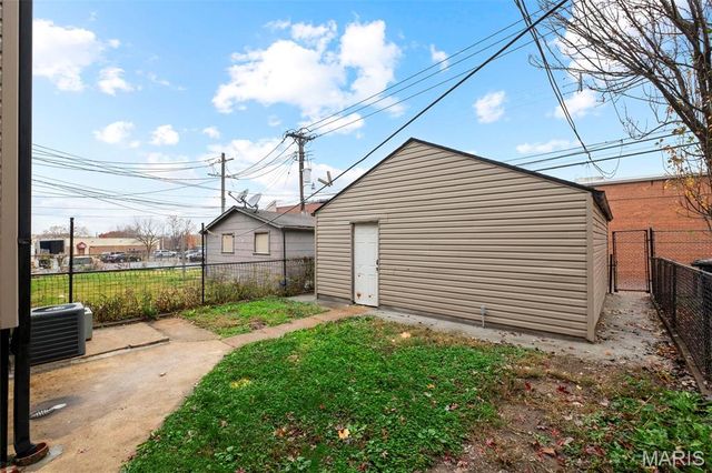 3511 Alberta Street, St Louis, MO 63118