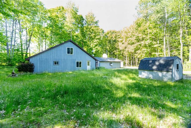 14351 95th Avenue, Rodney, MI 49342