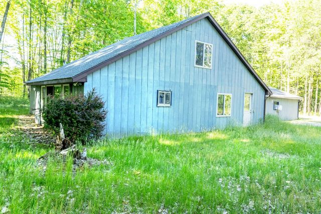 14351 95th Avenue, Rodney, MI 49342