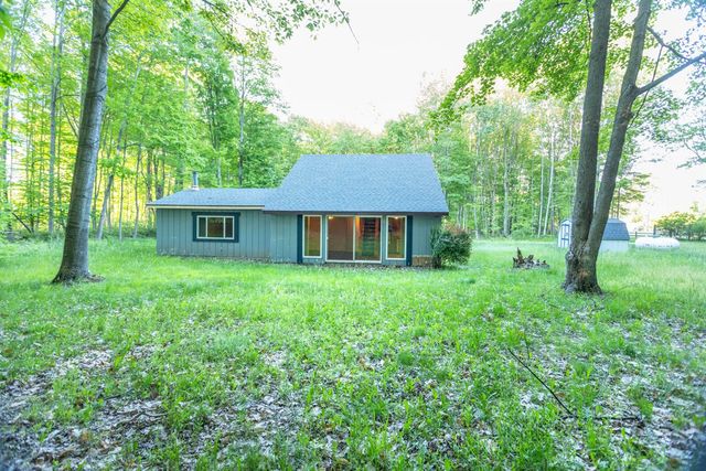 14351 95th Avenue, Rodney, MI 49342