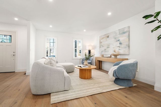 162 W Seventh Street, Boston, MA 02127