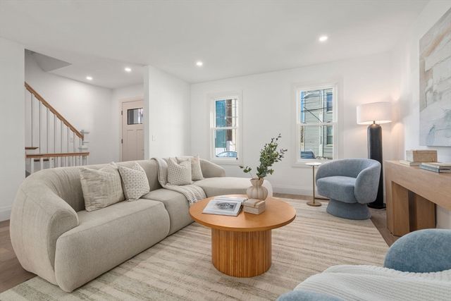162 W Seventh Street, Boston, MA 02127