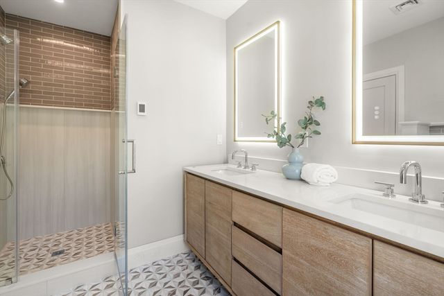 162 W Seventh Street, Boston, MA 02127