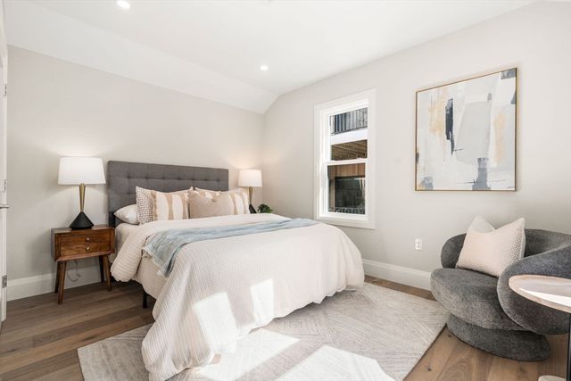 162 W Seventh Street, Boston, MA 02127