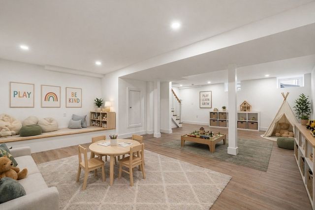 162 W Seventh Street, Boston, MA 02127