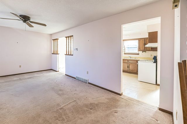 2741 E 41ST Street, Erie, PA 16510