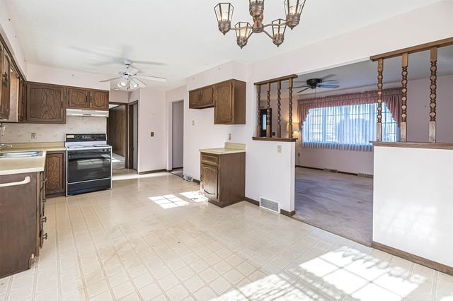 2741 E 41ST Street, Erie, PA 16510