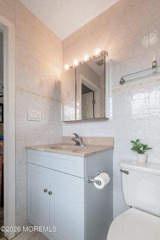 105 Neilly Court 105, Old Bridge, NJ 08857