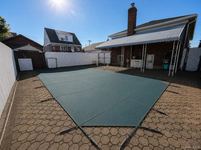 95-14 159th Avenue, Howard Beach, NY 11414