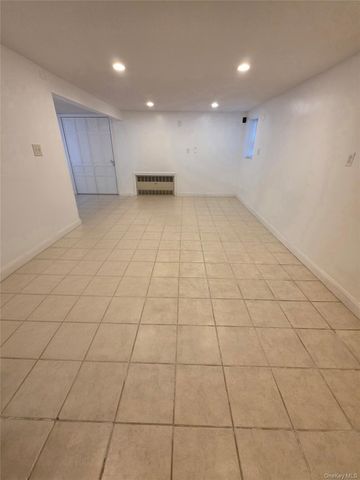 95-14 159th Avenue, Howard Beach, NY 11414