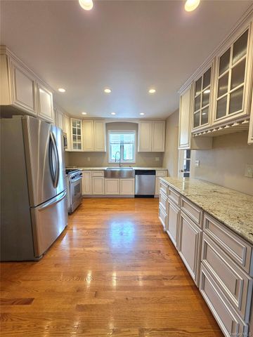 95-14 159th Avenue, Howard Beach, NY 11414