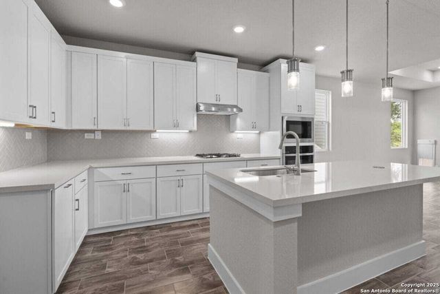 11107 Carlyle Springs, Live Oak, TX 78233