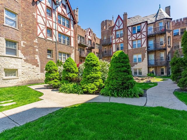 5717 N Kimball Avenue 2N, Chicago, IL 60659