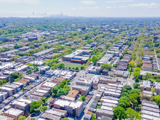 5717 N Kimball Avenue 2N, Chicago, IL 60659