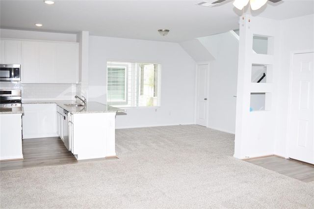 133 Everglades DR, Kyle, TX 78640